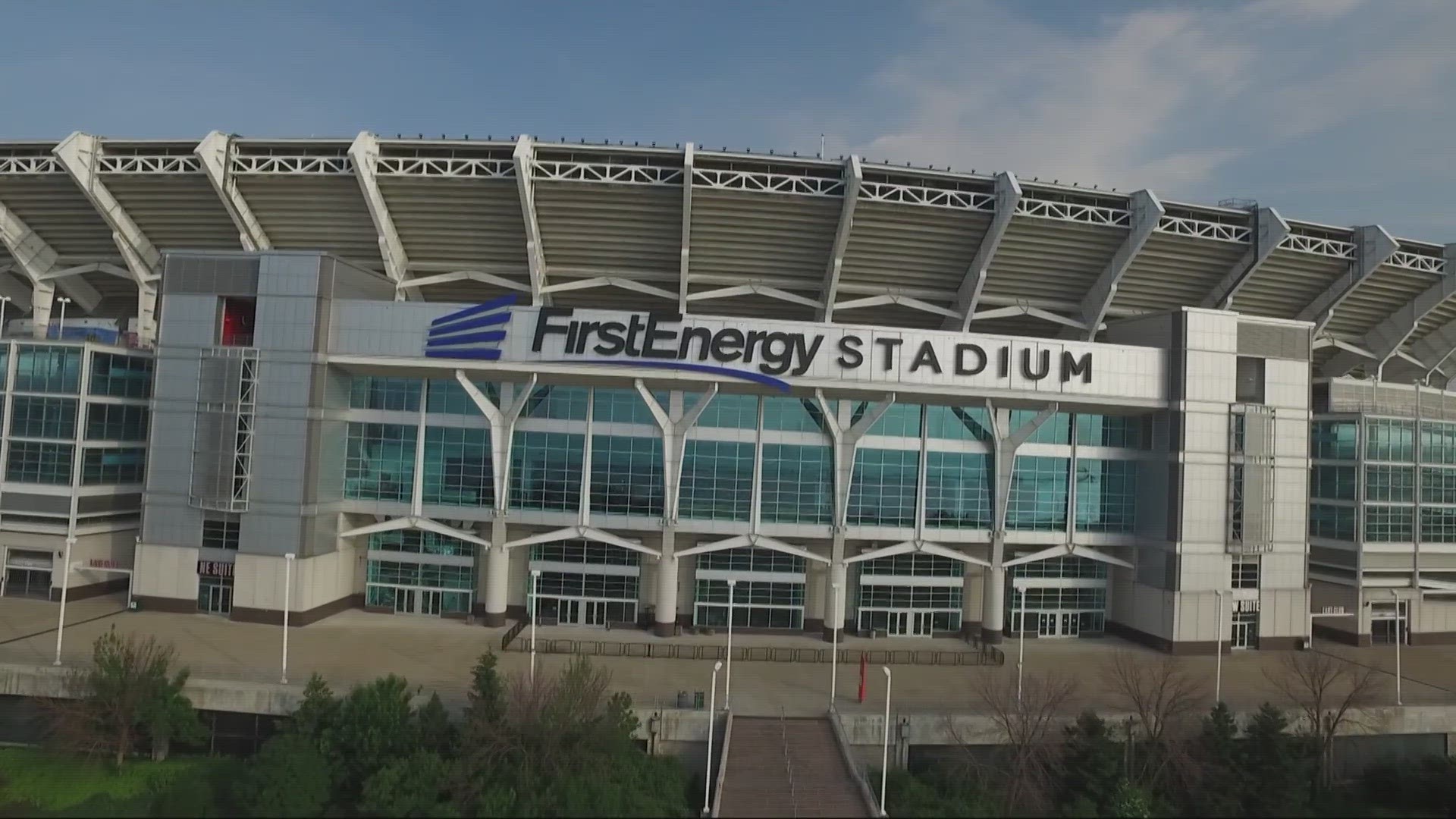 The Cleveland Browns end stadium naming rights agreement w/ First Energy, Returns to original name