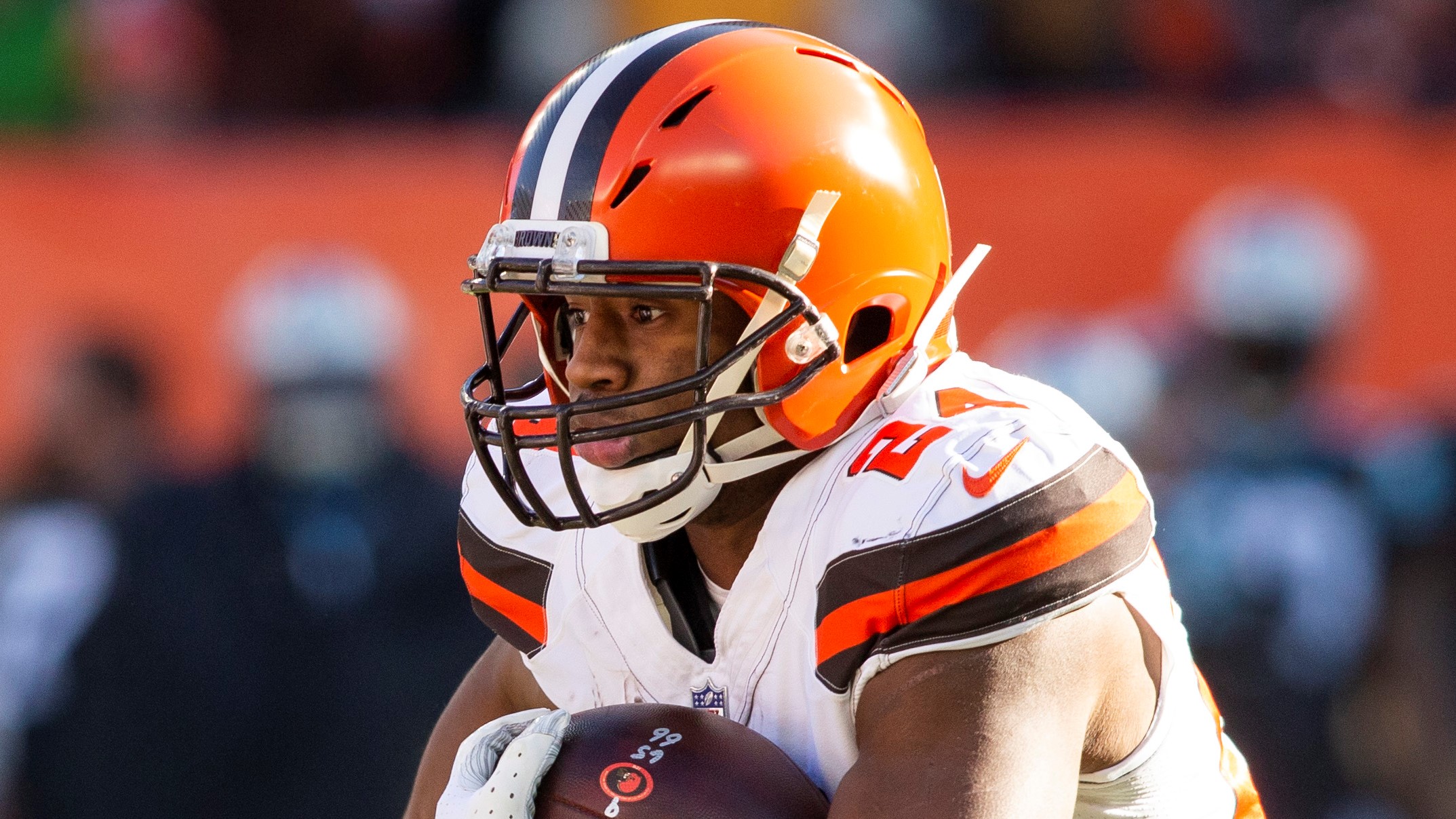 Cleveland Browns Nick Chubb leaps line, dominates Panthers