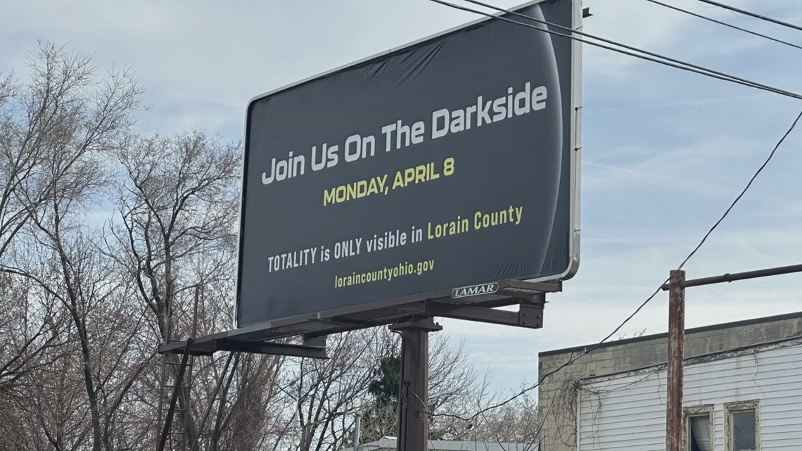 Billboard found in Cleveland falsely claims that "Totality is only visible in Lorain County"