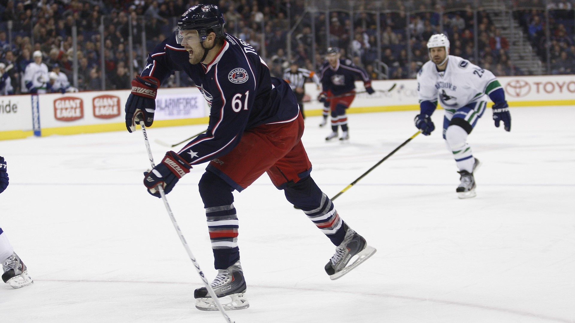 Former Columbus Blue Jackets captain Rick Nash forced to retire from