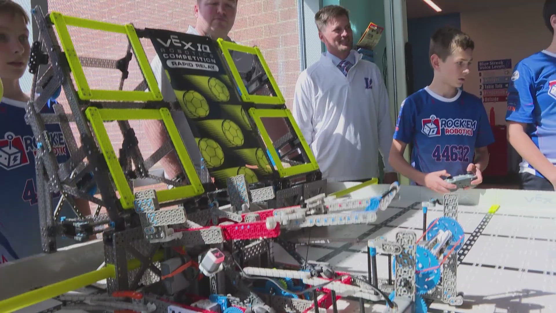 Lake Local School's Rock'em Robotics team wins Ohio State VEX IQ, earning spots at World Championship.