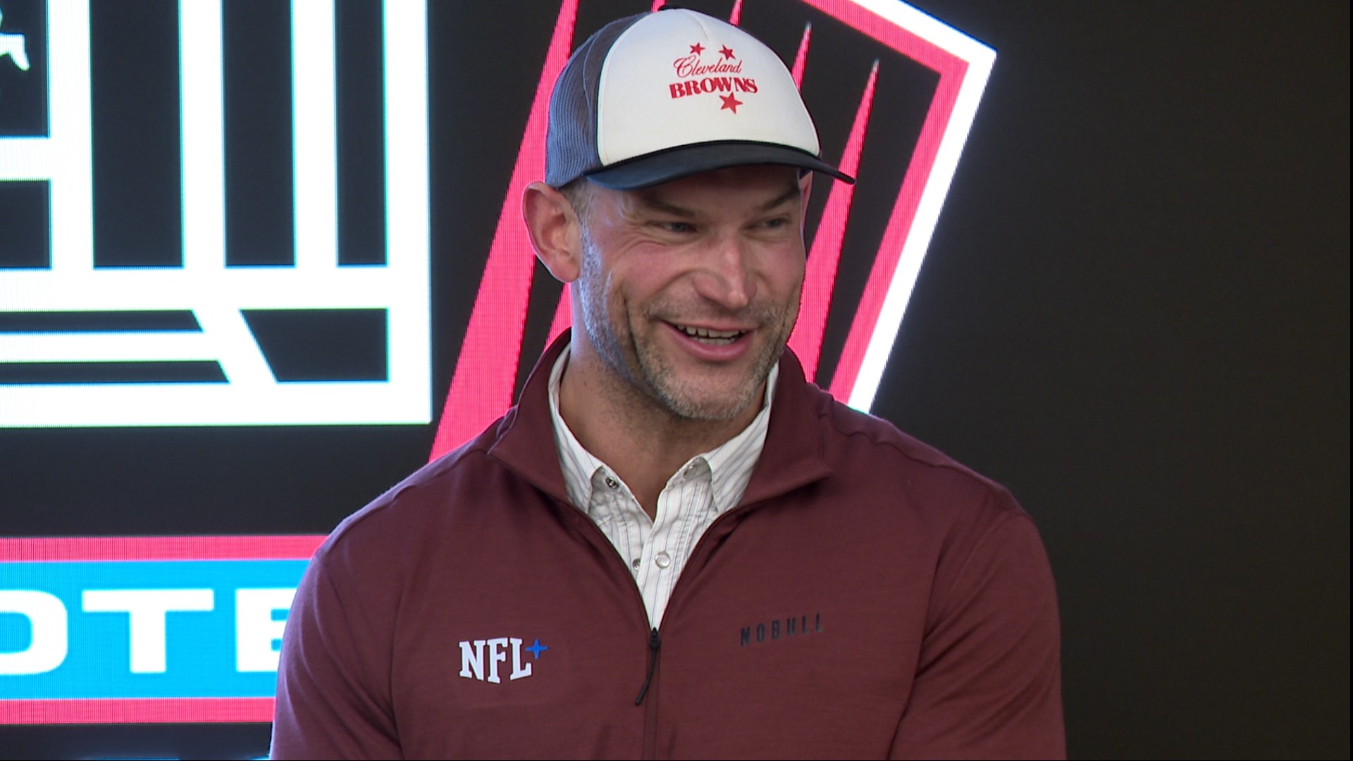 Who will induct Joe Thomas into the Pro Football Hall of Fame? | wkyc.com