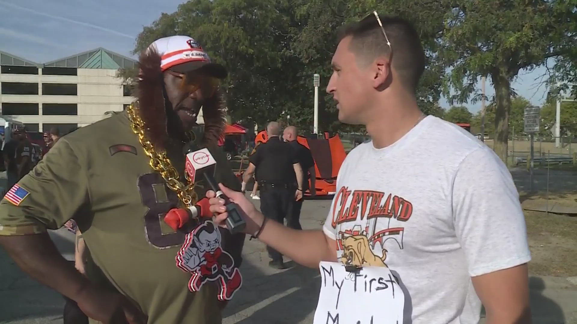 3News' David Greenberg headed out to his first ever Muni Lot tailgate to speak to Cleveland Browns fans ahead of the team's home game against the New York Giants.