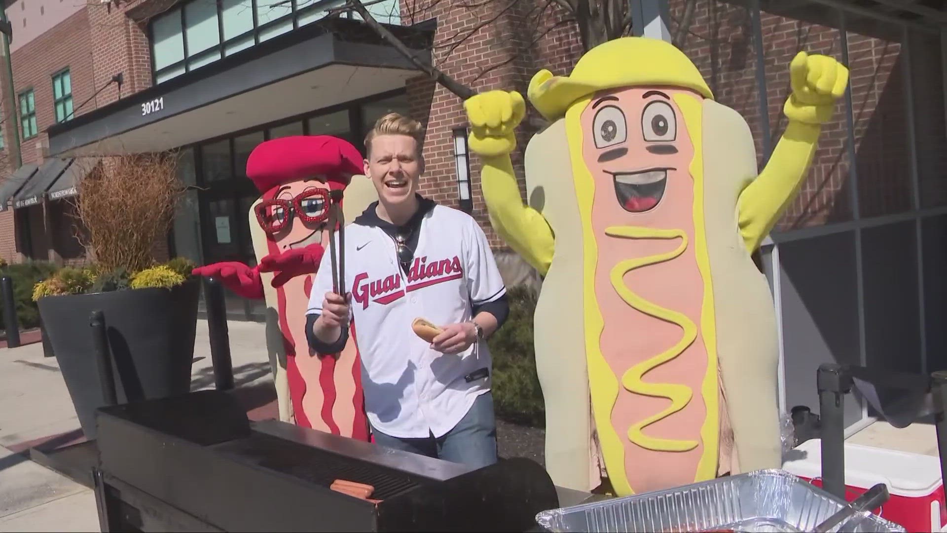 It wouldn't be a baseball game without some tasty Cleveland Guardians hot dogs. Here's how 3News' Austin Love helped them raise money for a good cause.