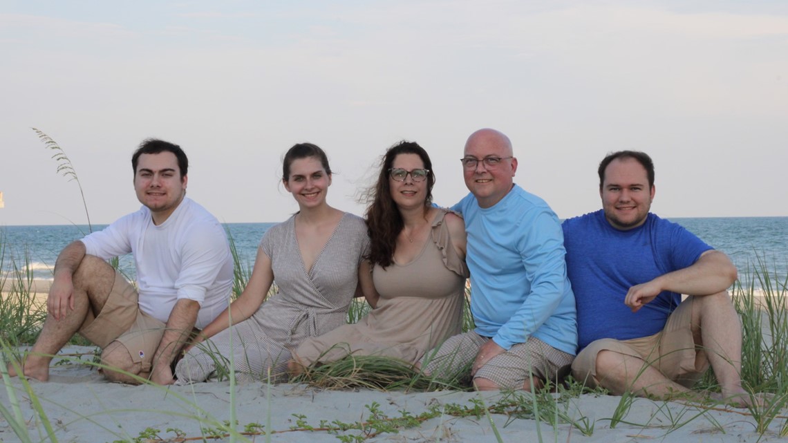 'My hero I never met' | Akron man shares inspirational story of survival following double lung transplant - Vimarsana News