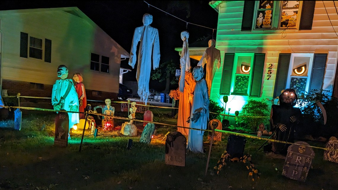 Where to see the best Halloween decorations in Northeast Ohio