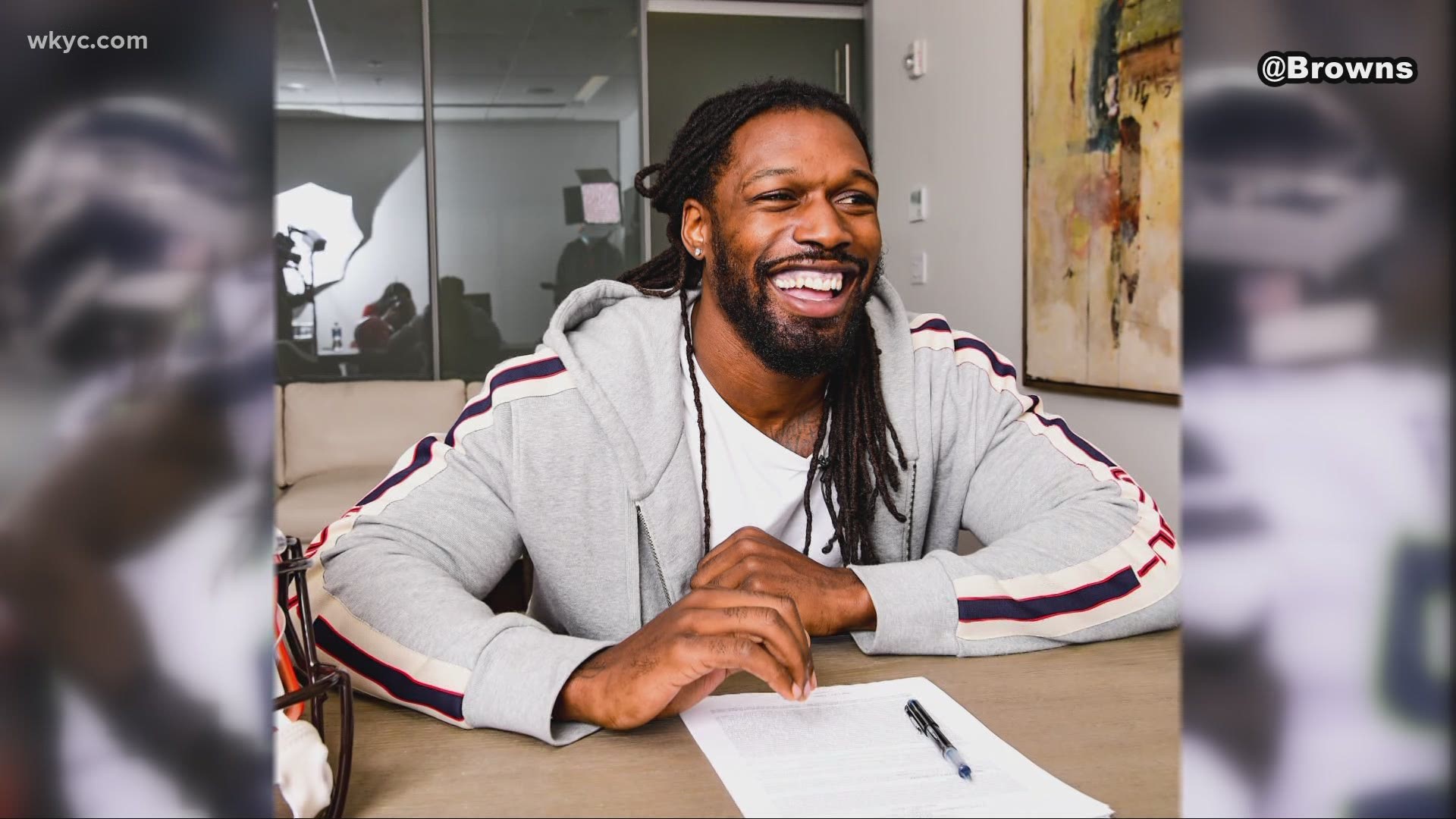 Jim Donovan breaks down the Browns signing of Jadeveon Clowney. It's a one-year deal with the Browns for around $10 million dollars.
