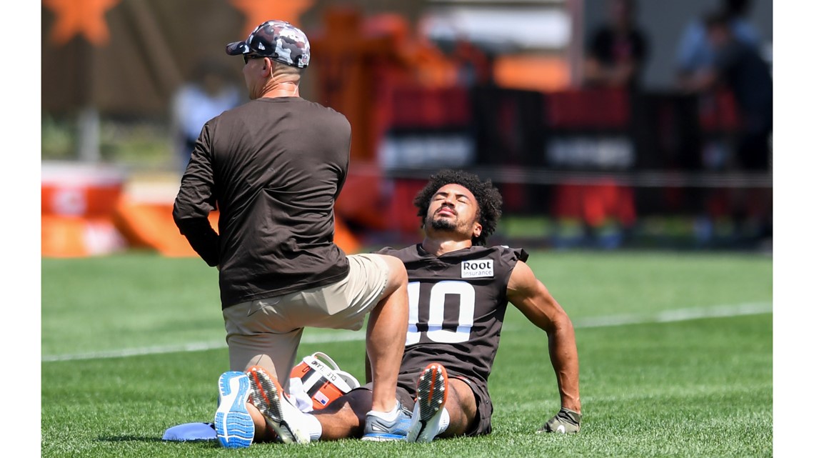 Browns training camp begins with all eyes on Deshaun Watson, potential  suspension - The Athletic