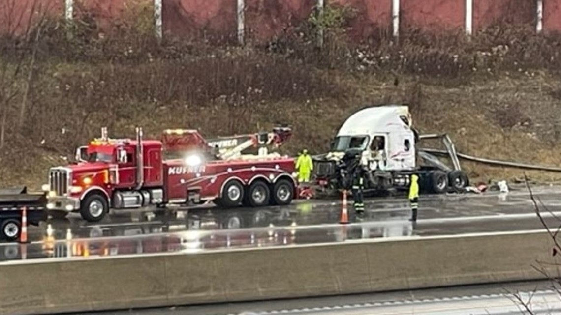 2 Die In Crash On I-77 South In Independence | Wkyc.com