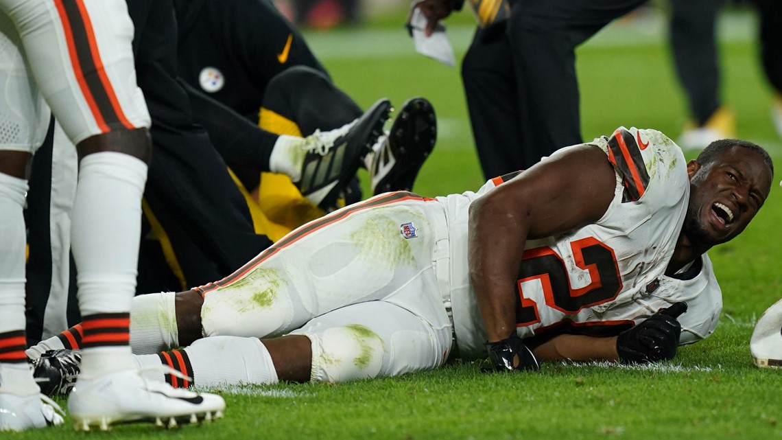 Sources - Browns RB Nick Chubb believed to have torn only MCL - ESPN