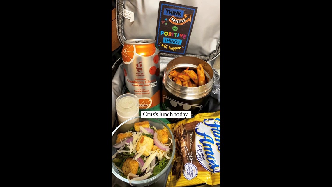 Fun School Lunches with Bentology - The Neighborhood Moms