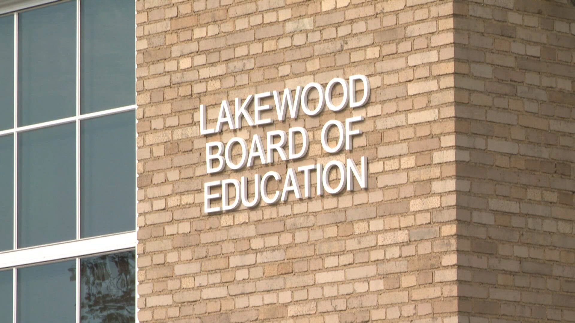Lakewood school board to revisit restructuring plan after open meetings lawsuit settlement