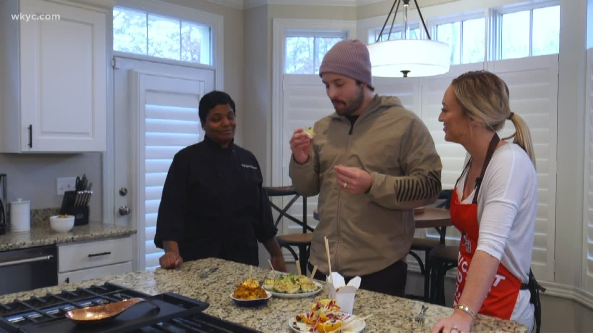 You don't have to sacrifice flavor for guilt-free dining! Emily Mayfield and Chef April Thompson made three Baker-approved, healthy appetizer dishes.