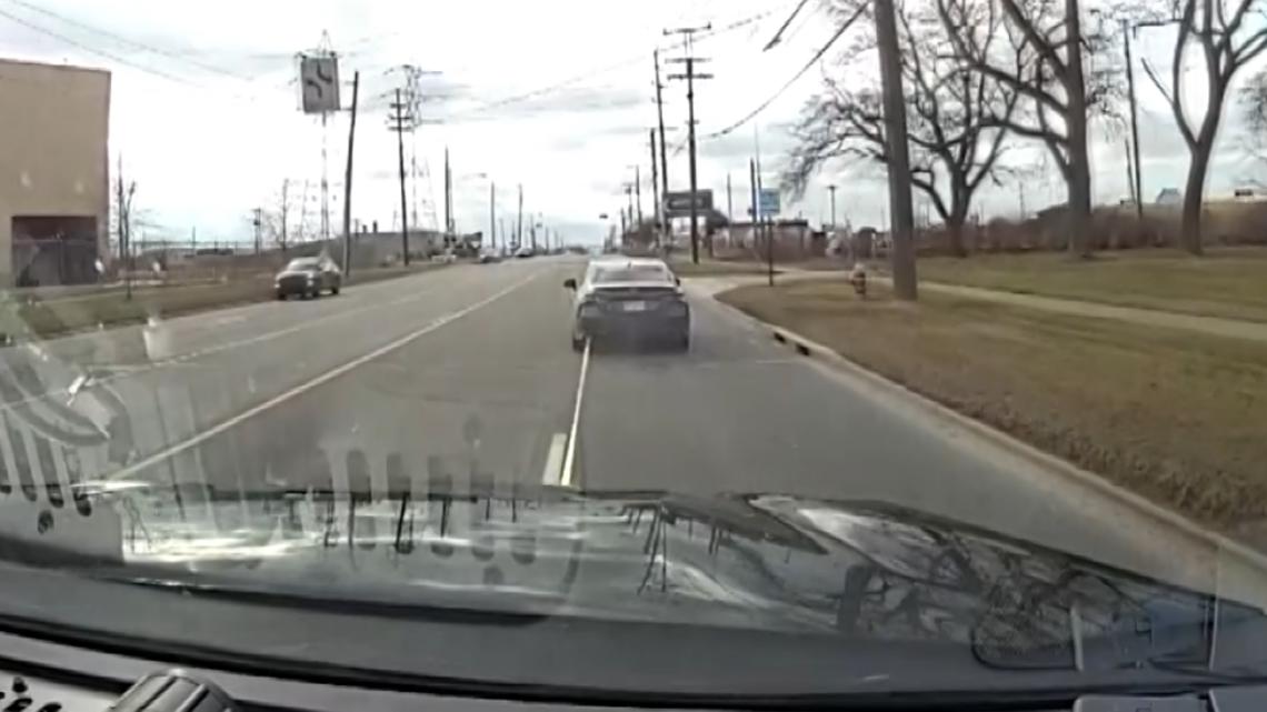 Parma officers use Grappler Police Bumper to stop suspect vehicle ...