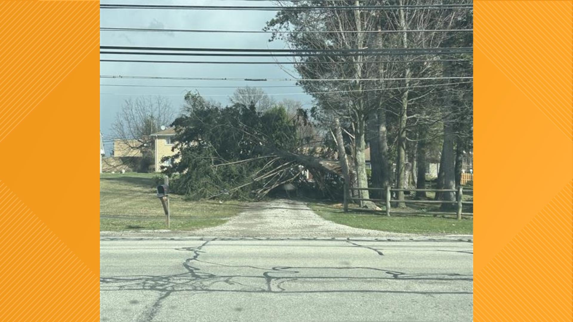 High winds strike Northeast Ohio with strong gusts upwards of 60 mph: A ...