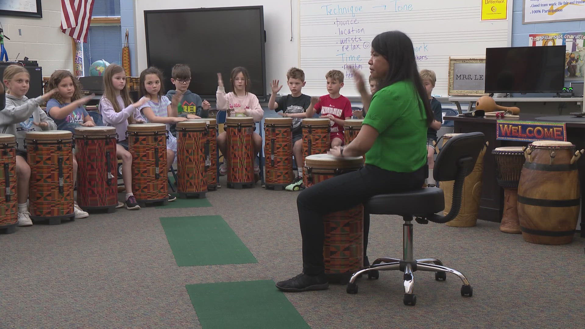Ellsworth Hill Elementary School music teacher Hong Le has been named a 2025 CMA Foundation Music Teacher of Excellence.