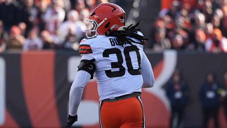 Cleveland Browns LB Devin Bush named AFC Defensive Player of the
