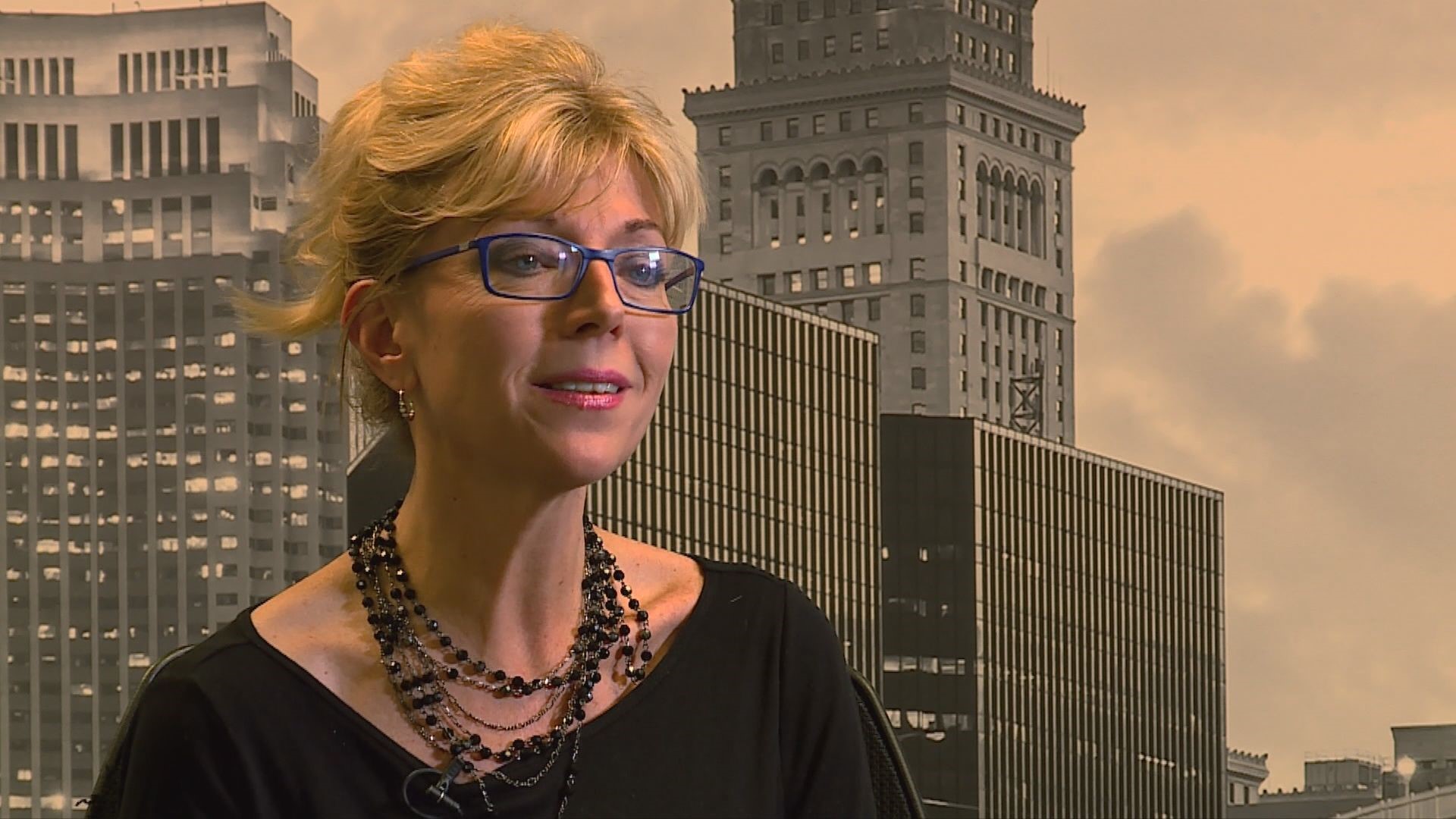 Longtime Cleveland FBI spokesperson Vicki Anderson-Gregg announces ...