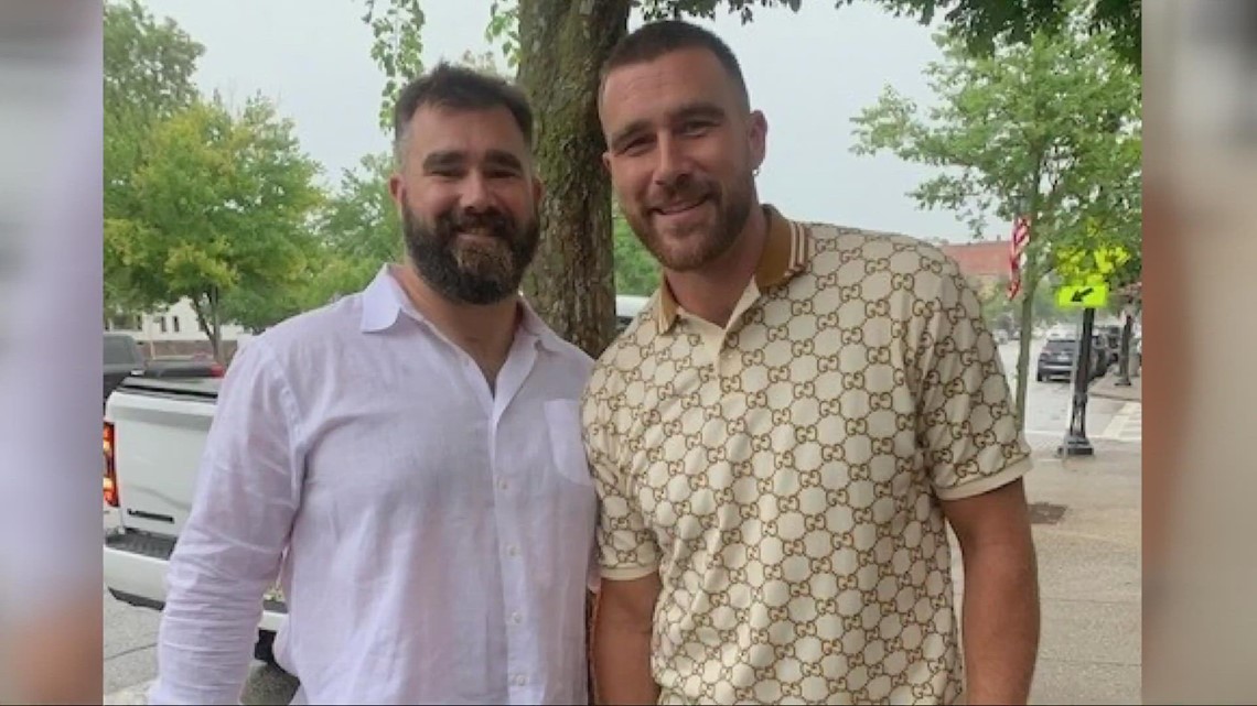 City of Cleveland shows support for Kelce Brothers before Super Bowl game