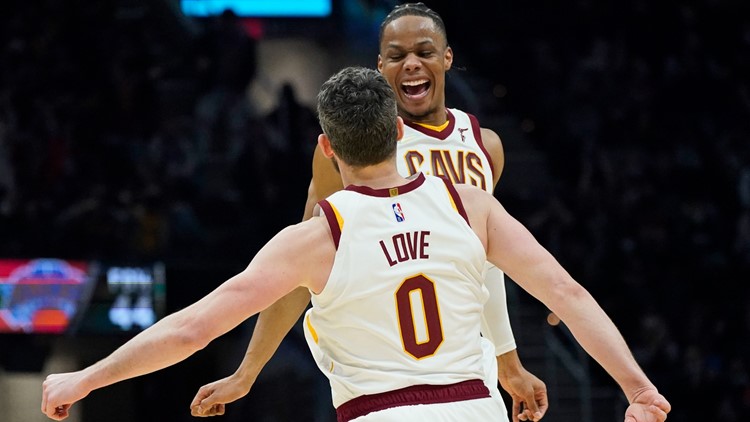 Kevin Love's barrage, Darius Garland's 3 help Cleveland Cavaliers hold off New York Knicks 95-93