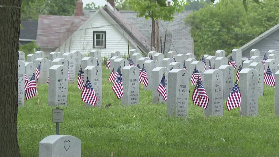 Veterans, families gather at Lake View Cemetery to honor loved ones on Memorial Day