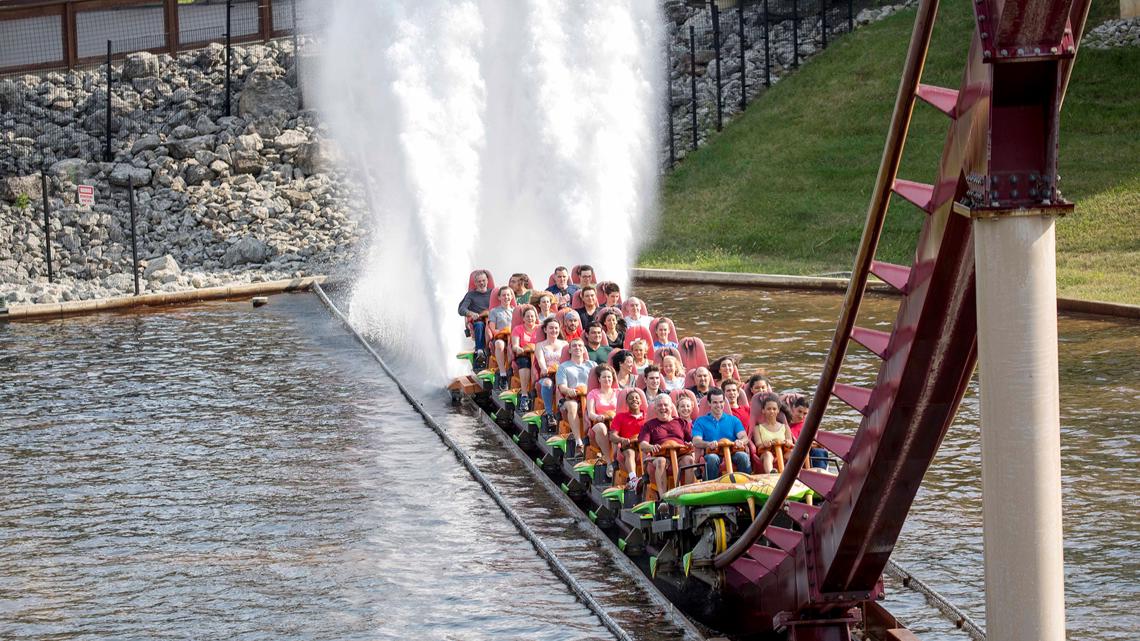 Kings Island temporarily closes Orion and Diamondback coasters after ...