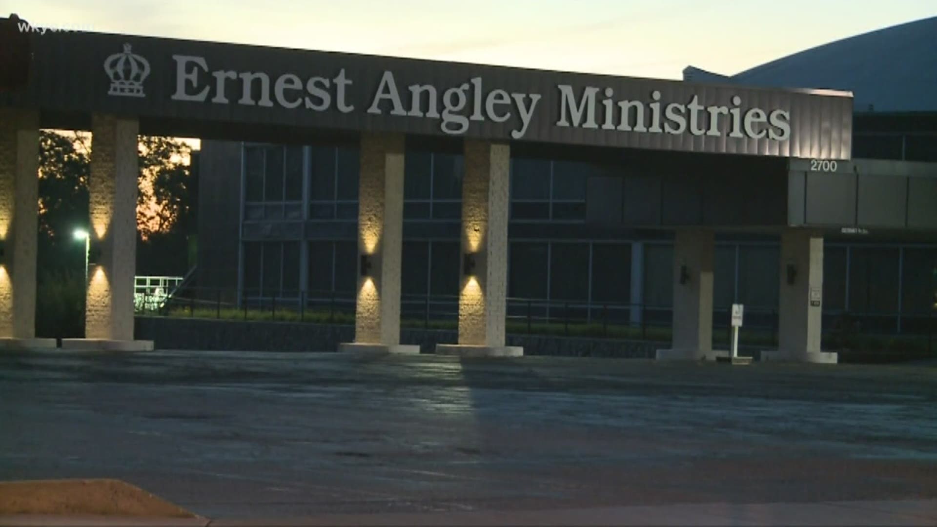 A settlement has been reached in former Ohio megachurch pastor's lawsuit alleging televangelist Ernest Angley sexually abused and harassed him over a decade.