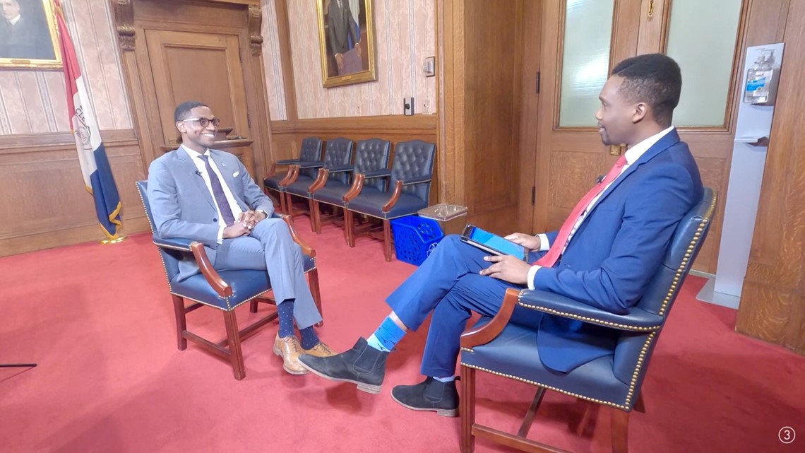 Cleveland Mayor Justin Bibb sits down with 3News' Jason Mikell - Vimarsana News