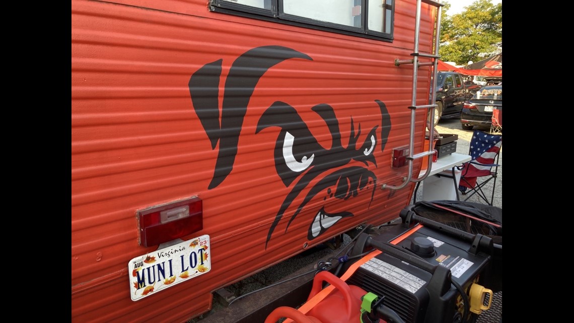 Browns fan uses Muni Lot to collect school supplies