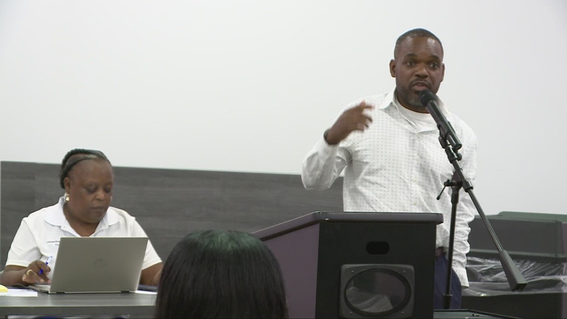 Maple Heights residents, leaders discuss safety after shootings - Vimarsana News