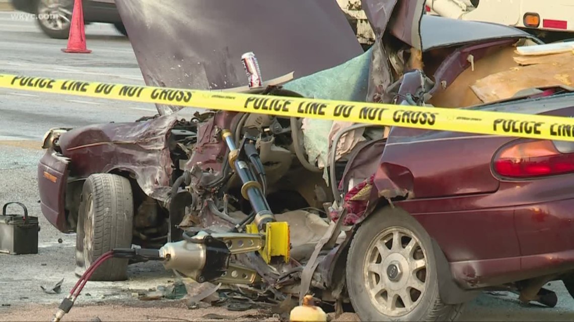 Driver dies in fiery Parma crash | wkyc.com