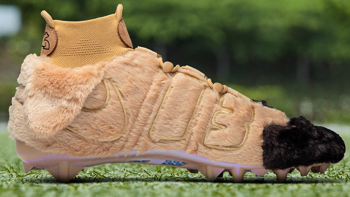 Odell Beckham Jr. Wears 'Minty Fresh' Cleats for Pre-Game Warmups