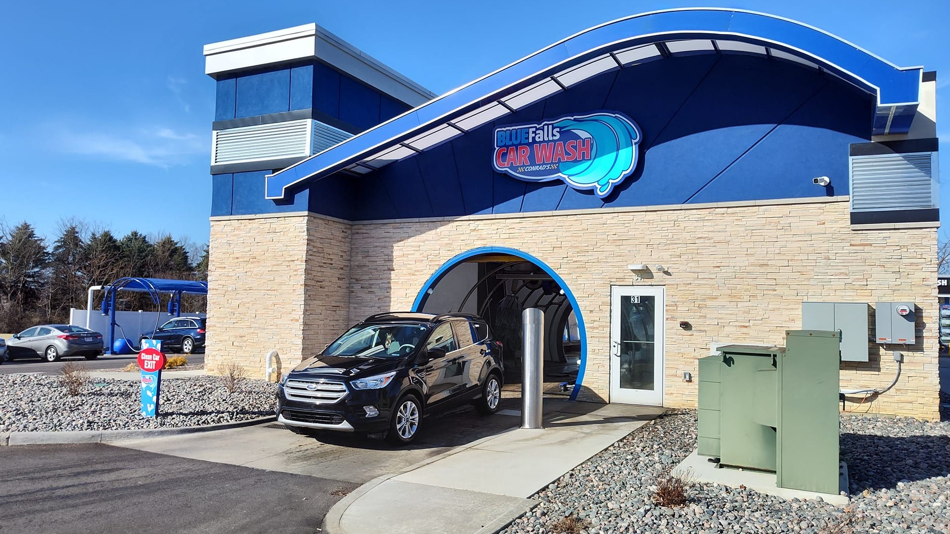 Blue Falls Car Wash set to open in North Canton this October
