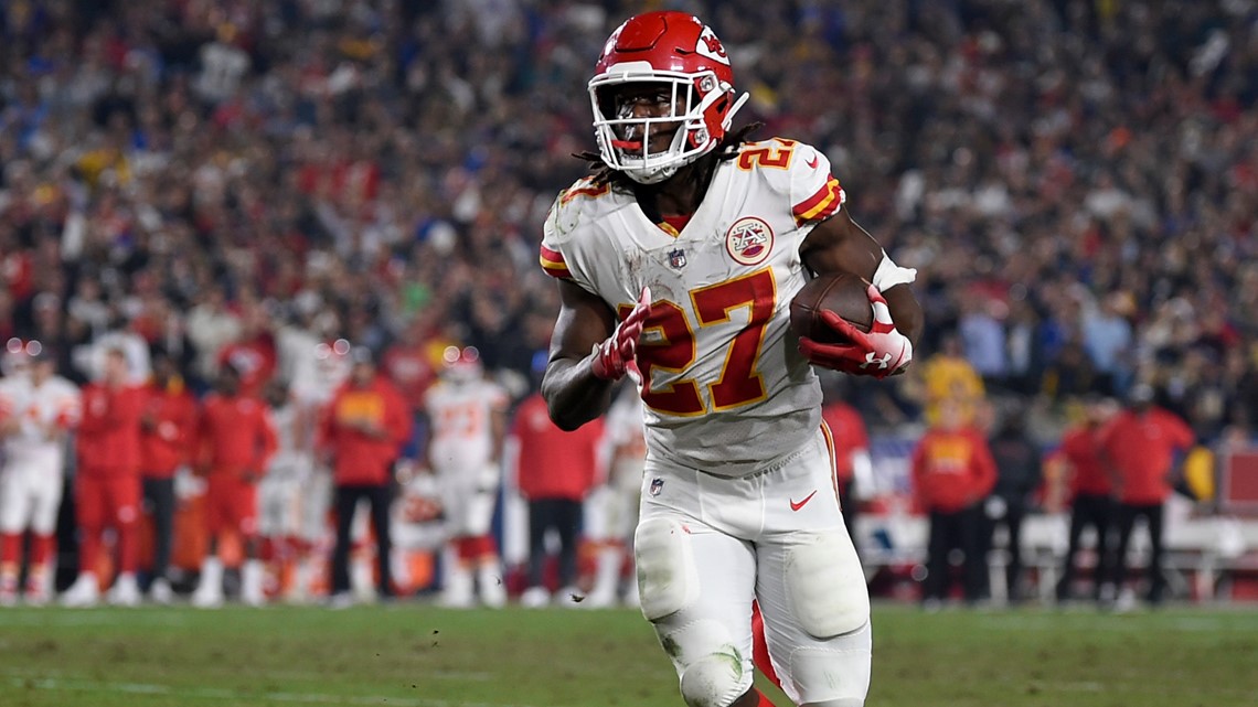 Kareem Hunt signs with Cleveland Browns on one-year, $1 million deal -  Sports Illustrated