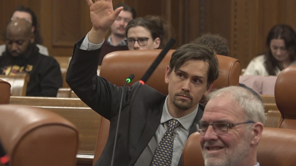 Cleveland City Council passes emergency resolution opposing proposed Ohio ICE legislation