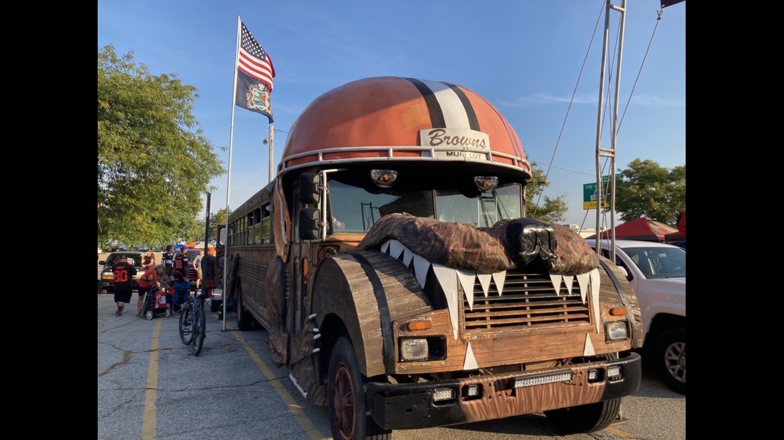 Cleveland Browns' fans gather early for tailgating at the Muni Lot