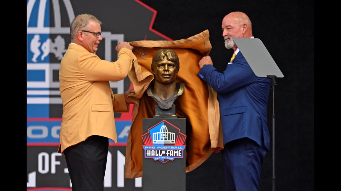 Pro Football Hall of Fame on X: He made his name as a @dallascowboys  great, before going on to win a Super Bowl with the @Broncos. Now  introducing, the bronze bust of