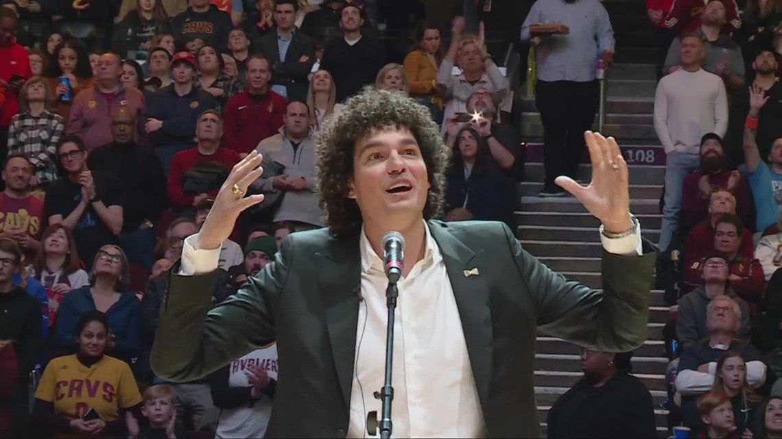 Cleveland Cavaliers honor fan favorite Anderson Varejao at halftime of Saturday's game