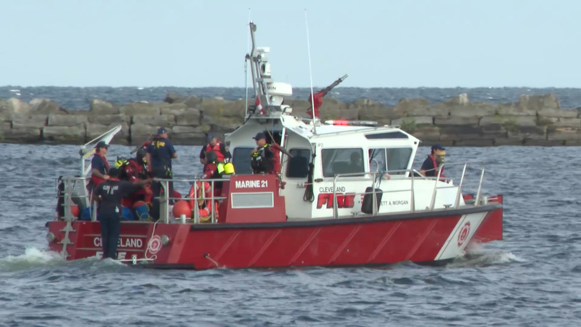 Cuyahoga County first responders train for water rescues at Burke Lakefront Airport