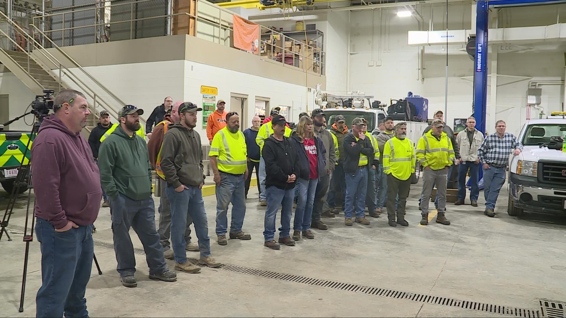 28 crew members left from Ashtabula to help with snow removal for six days.