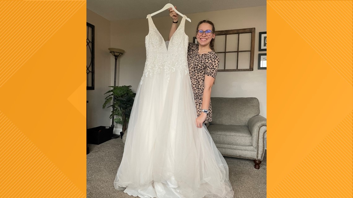 Bride reunited with wedding dress after store abruptly