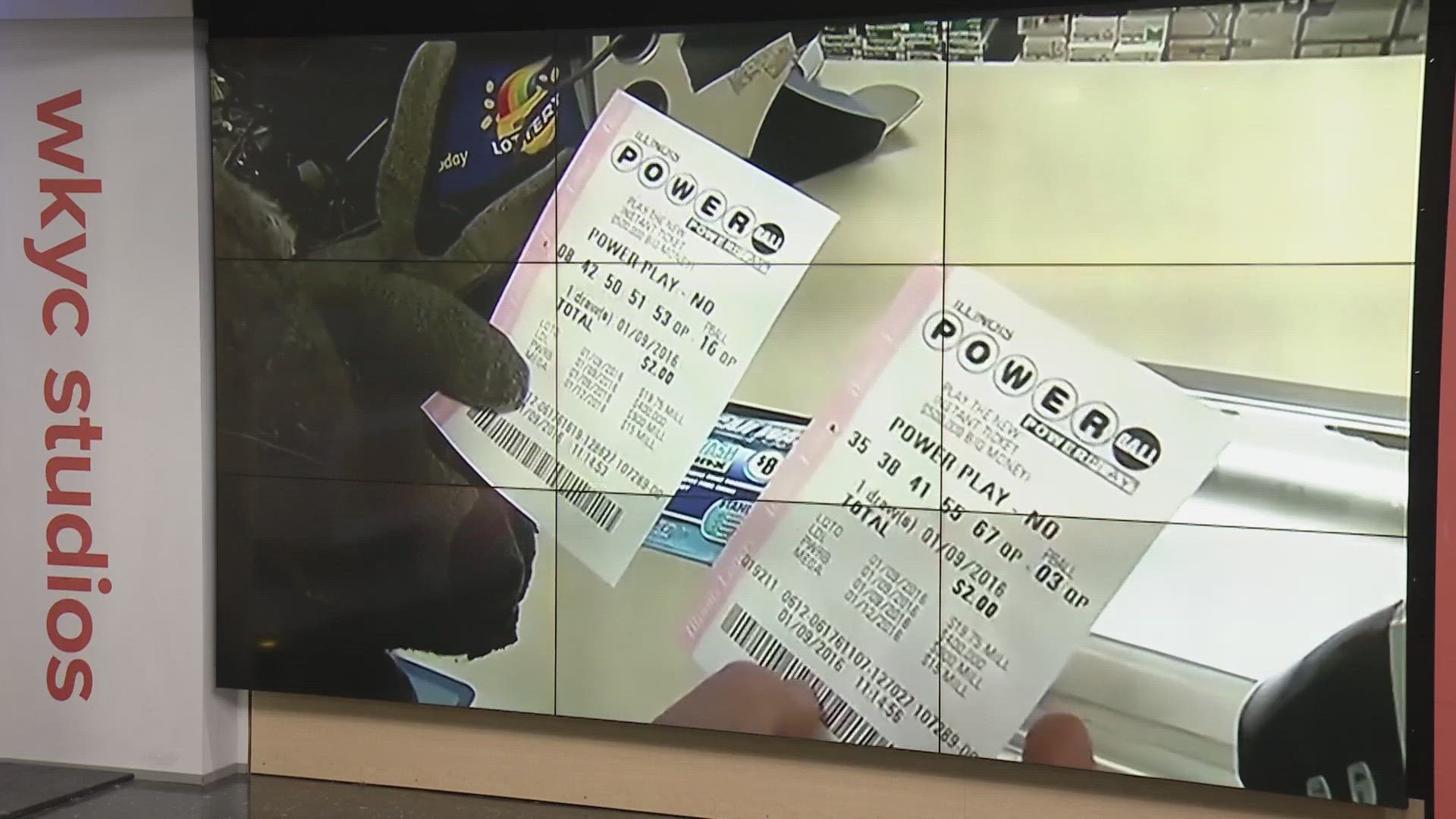 Wow! The Powerball jackpot is now worth $1 billion after nobody hit the jackpot in the drawing on Monday.
