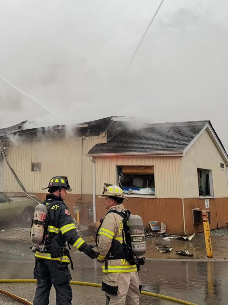 Crews battle commercial building fire in Willoughby | wkyc.com