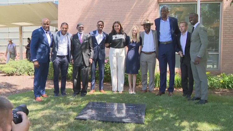 NBA, city leaders dedicate historical marker at site of famous 1967 Cleveland Summit