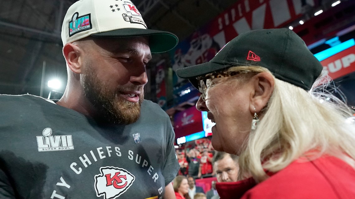 Jason Kelce gets emotional discussing his mother's Super Bowl week: 'She  was on top of the world'