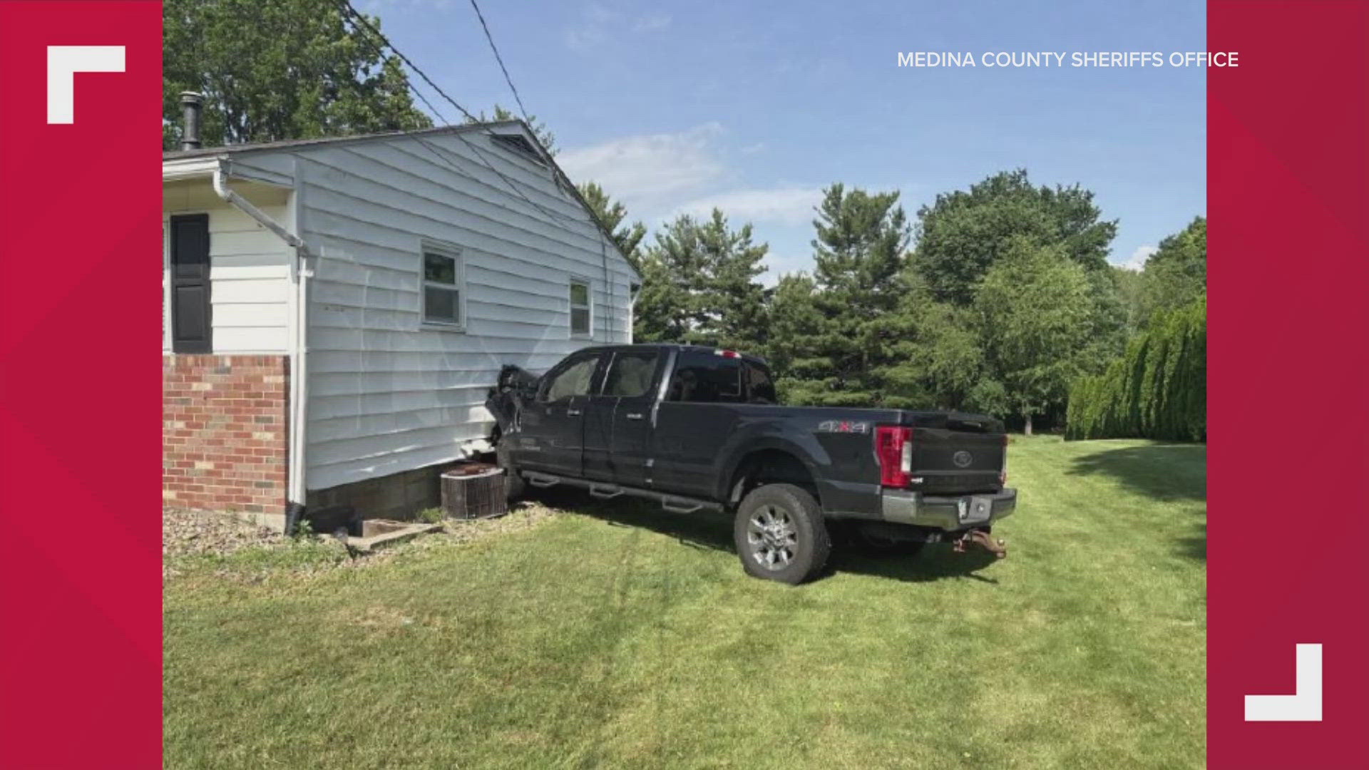 Man dies after crashing pickup truck into Medina County house amid ...
