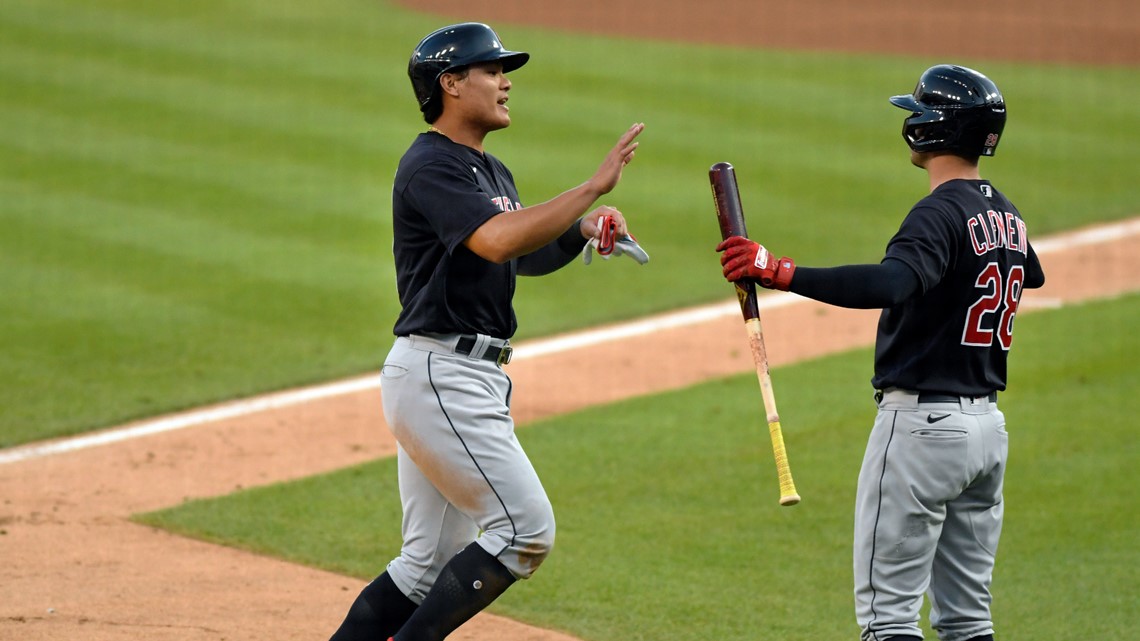 Miguel Cabrera hits career homer No. 499! (One away from 500 in his career)  