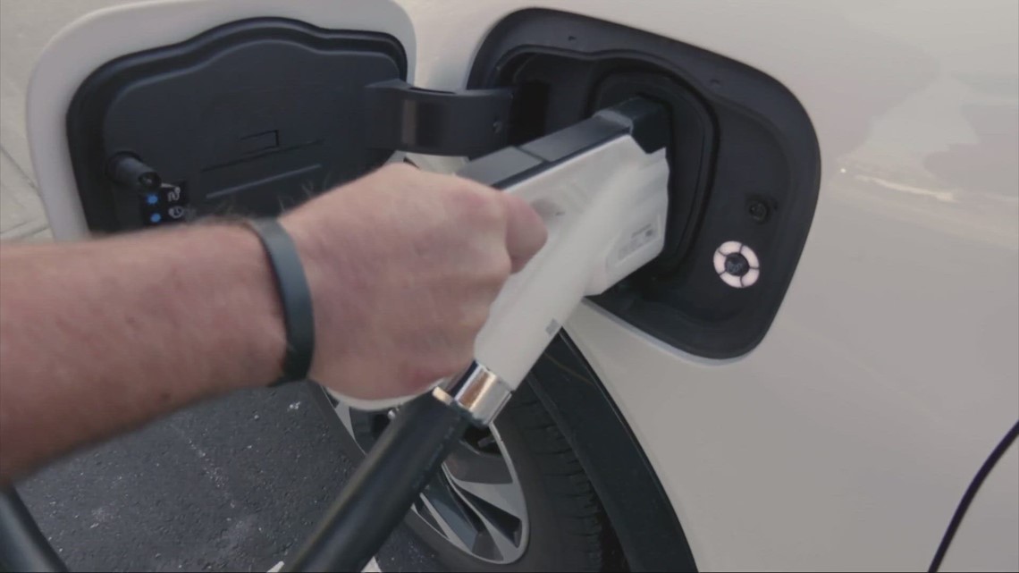 Ohio to install 27 interstate electric vehicle charging stations What you need to know