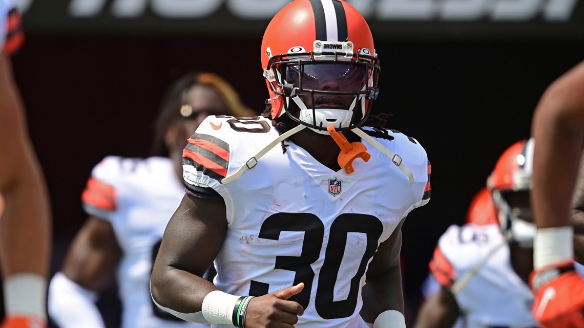 Browns place RB D'Ernest Johnson on reserve/COVID-19 list