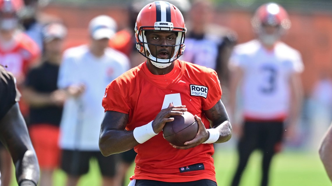 AP source: Browns work out QBs while awaiting Watson ruling